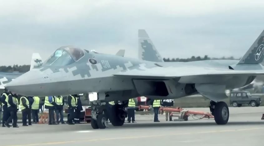 Россия начала использовать для ударов по Украине свои новейшие самолеты и ракеты – аналитики