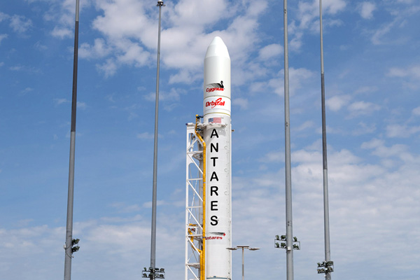 Космический прорыв Украины: в США запустили украинскую ракету Antares