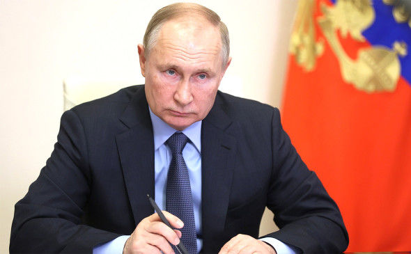 Санкции уничтожают экономику РФ: Путин признал спад производства в отдельных отраслях
