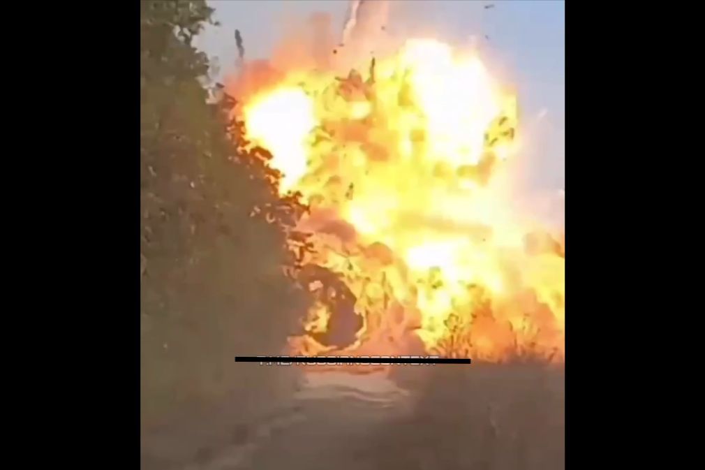 ​"Во это да!" - оккупанты сняли на видео эффектный момент ликвидации Т-80БВМ