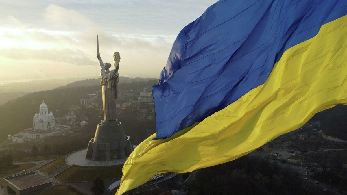 Госдеп "закрывает" Украину для граждан США: "Россия планирует серьезные военные действия"
