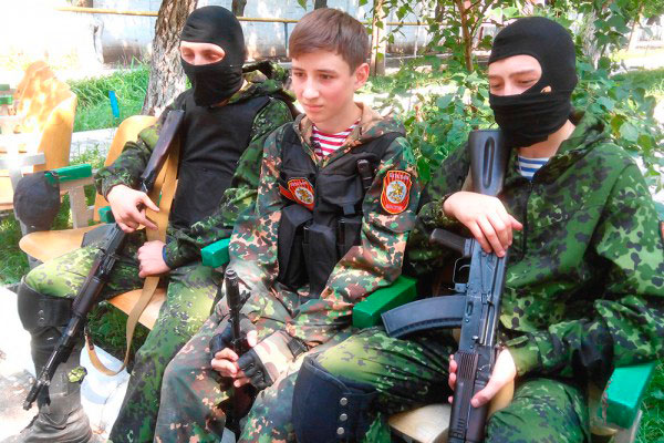 За сепаратистов воюет детский батальон – отчет Госдепартамента США