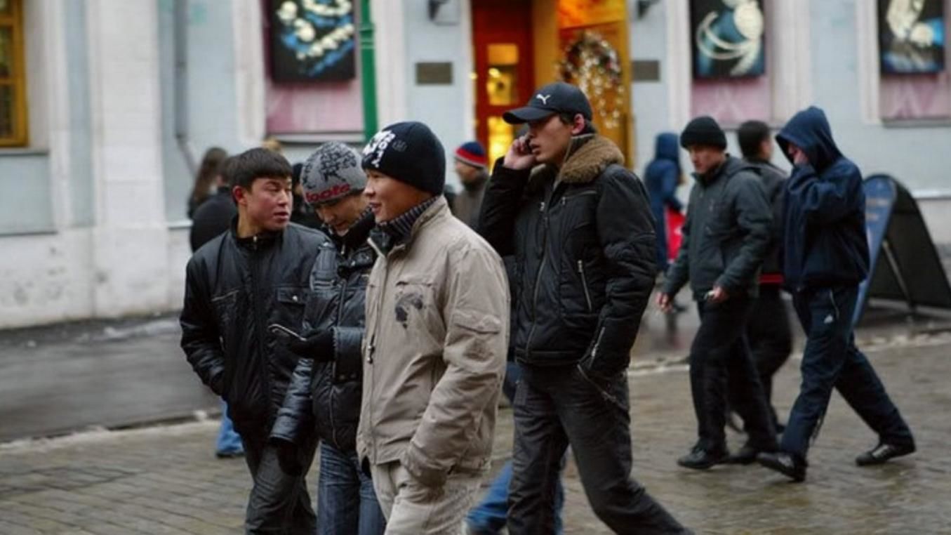 У РФ два чиновники пішли проти політики Кремля щодо мігрантів – Z-пабліки просять їх покарати