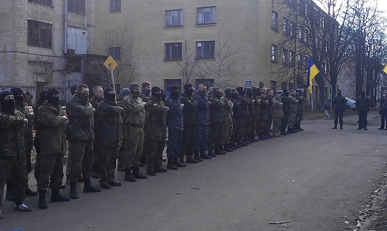 "Азов": прямо сейчас идет отправка 100 новобранцев под Мариуполь