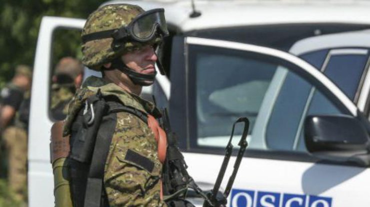 Введение полицейской миссии в зону конфликта на Донбассе должны обсуждать в первую очередь Украина и Россия – посол США в ОБСЕ Баер