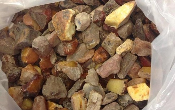 Видео: авиация Украины борется с янтарной мафией