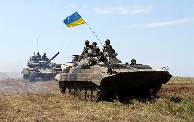 Сутки в АТО: 26 нарушений перемирия боевиками, четверо раненых украинских воинов