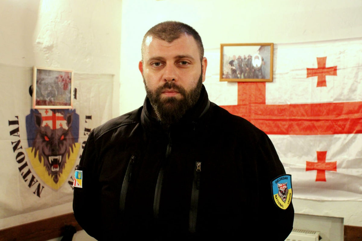 "Небоеспособна", - командир грузинского легиона Мамука Мамулашвили высказался о "второй армии мира", назвав украинскую первой 