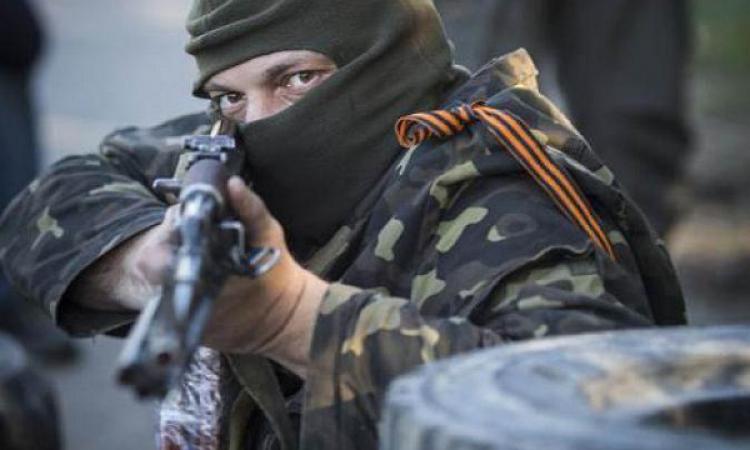 Российско-террористические войска бьют по Марьинке из минометов, снайпер боевиков "ДНР" пытался убить бойцов АТО в Талаковке