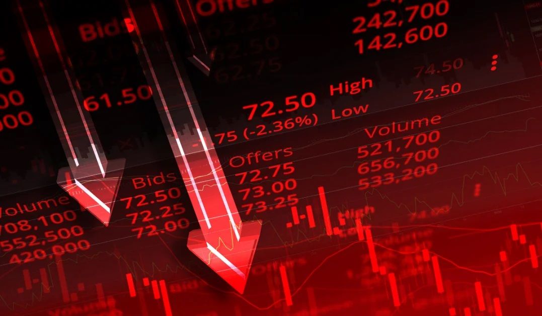 У США й Азії масштабний обвал ринків: нафта пішла вниз, ціна біткоїну також впала