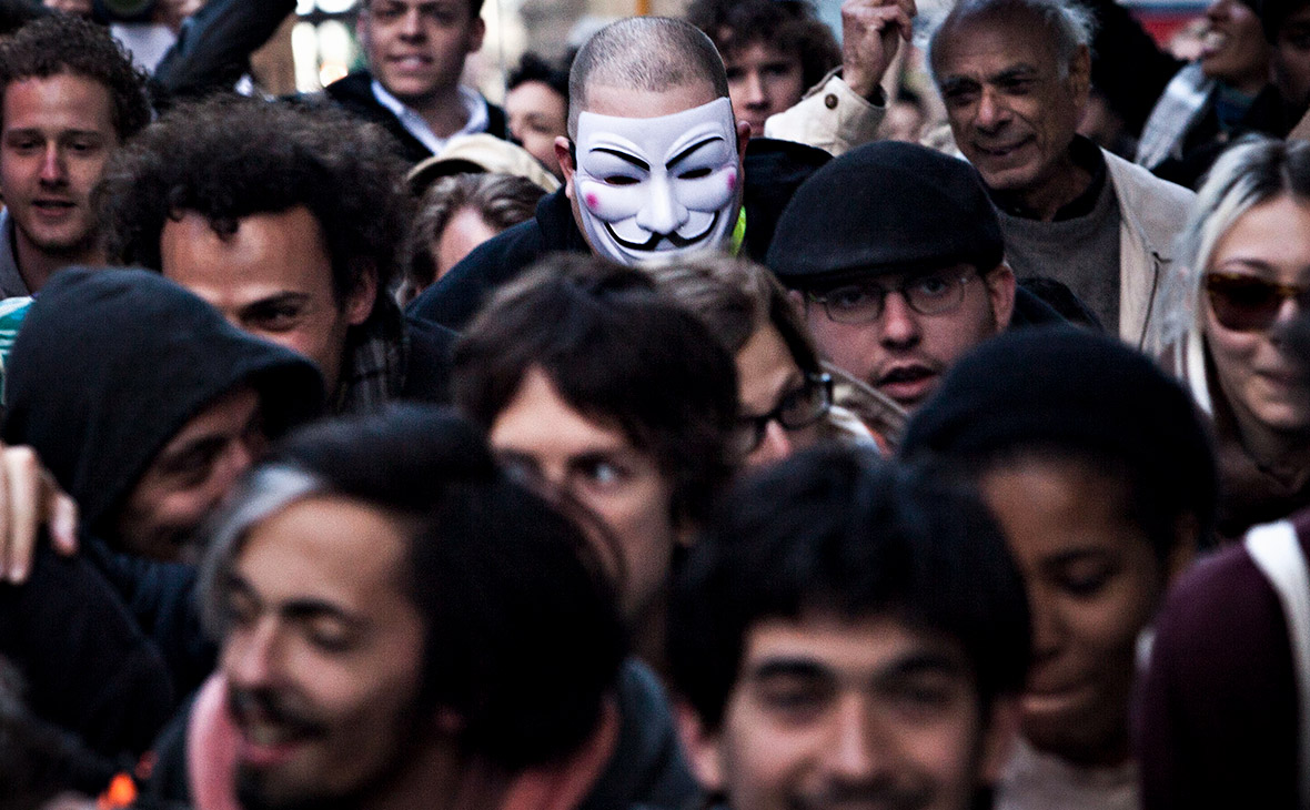 "Сотрудники российской "фабрики троллей" получили 2 млн $ за работу на "американских выборах" – журналисты провели сенсационное расследование и узнали, как на выборы в США пытались повлиять из РФ