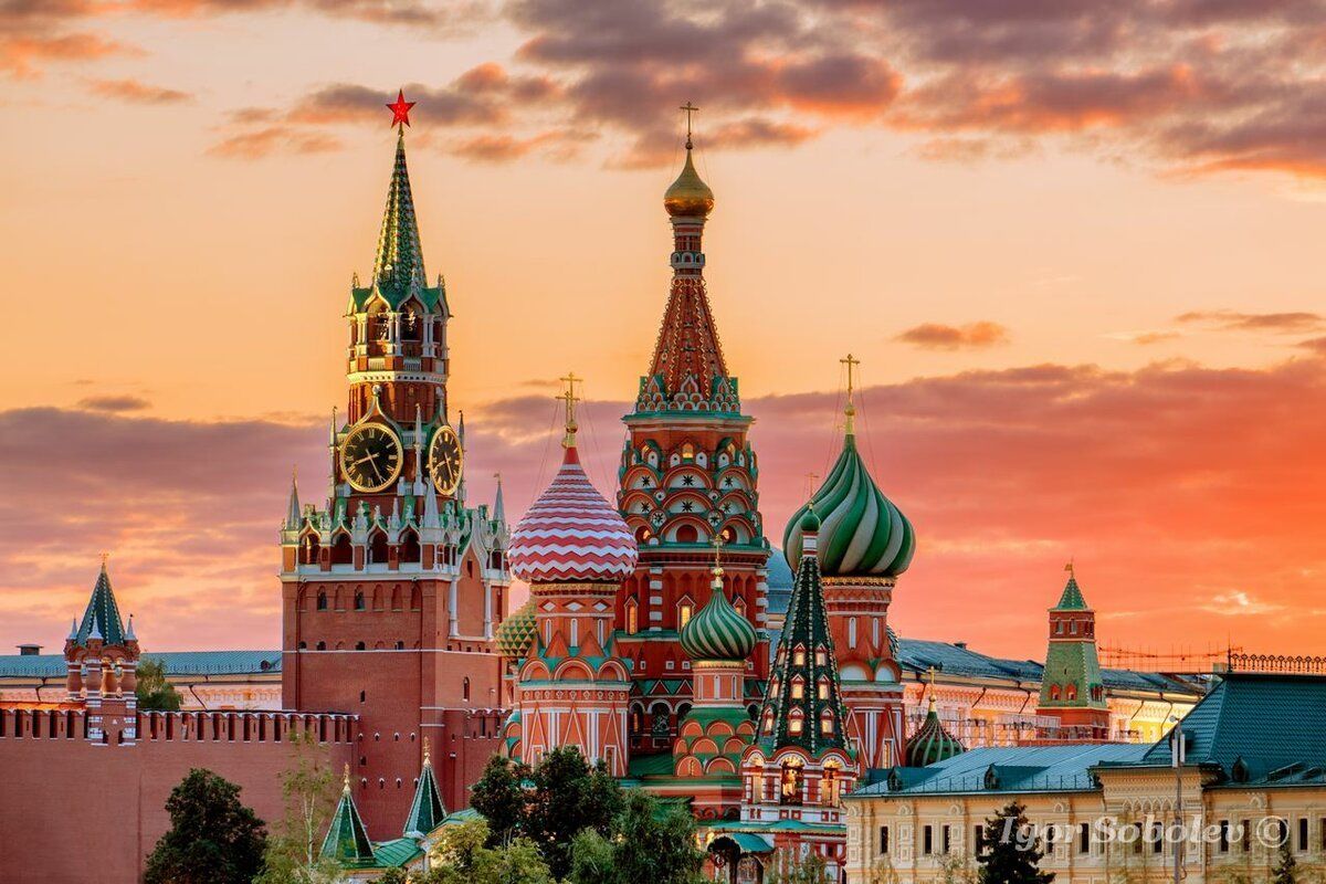 "Идет конфронтация", – рунолог Маклашевский описал ситуацию в Кремле