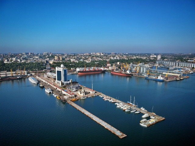 Россия посредством террора парализовала гражданское судоходство в Украине