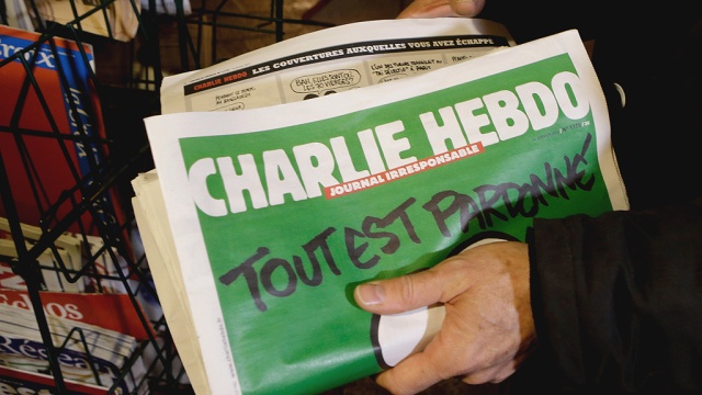 Большинство россиян считают, что журналисты Charlie Hebdo сами виноваты в теракте - СМИ