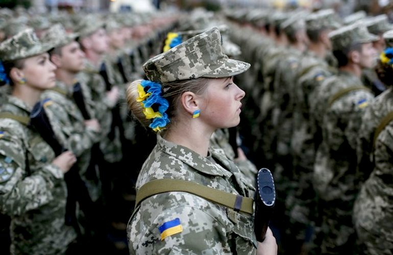 Возрождение в огне! "За последние три года фактически заново была возрождена украинская армия и закаленная в войне армия, которая становится одной из самых мощных армий региона", - Парубий