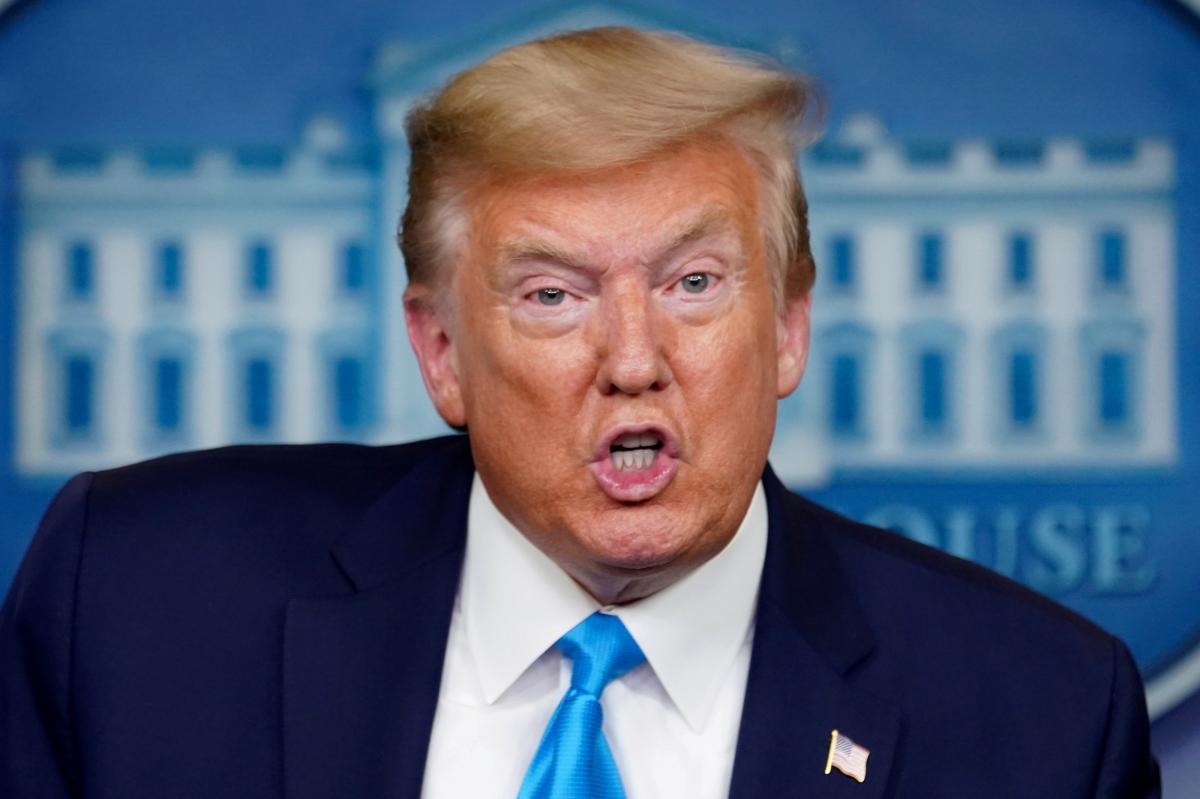 Трамп пояснил, как США могут наказать Китай из-за коронавируса: "Они совершили ужасную ошибку"