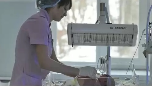 "Врачи без границ" доставили в мариупольский роддом помощь для малообеспеченных семей