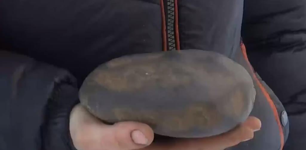 В Карпатах рухнувший метеорит перепугал жителей: "Засветило, и затем удар, аж уши заложило", - видео
