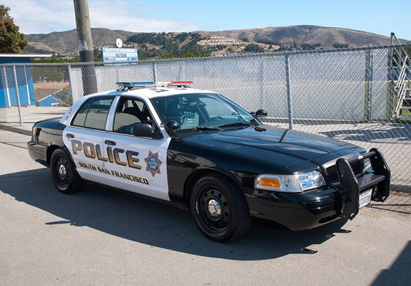Возле участка в Сан-Франциско полицейские застрелили мужчину с пистолетом для игры в страйкбол