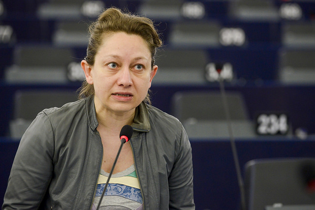Депутатша-коммунистка из Италии, которая поддерживает российско-террористический режим на Донбассе, пообещала в Европарламенте признать "ЛНР"