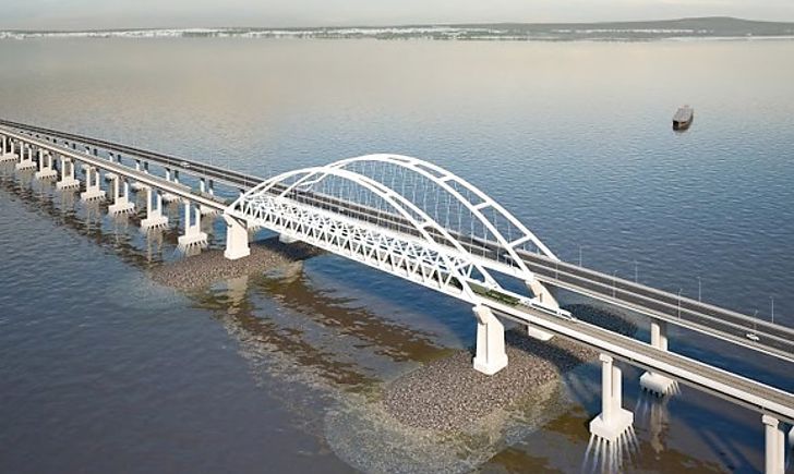 Меджлис предлагает забрать Керченский мост как контрибуцию России