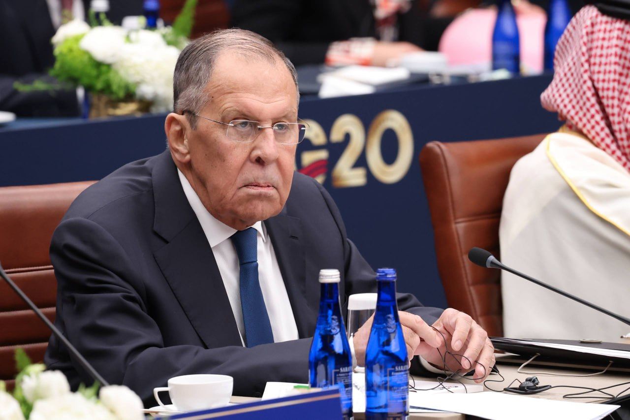 На G20 Лаврова обвинили в трусости за неспособность сказать Путину правду о войне