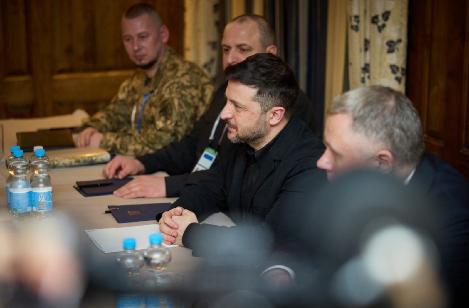 Принципиальная позиция по Донбассу и сроки гарантий безопасности от США – новые заявления Зеленского в Мюнхене