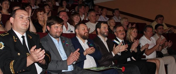 ​День шахтера-2015 в оккупированном Донбассе или аплодисменты на собственных похоронах