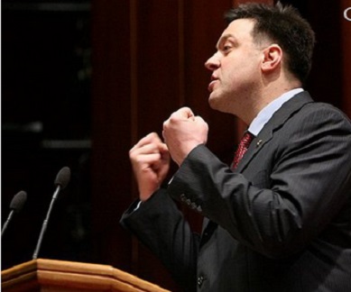 ИноСМИ: ультраправый антисемит Тягнибок получил награду из рук Леха Валенсы за "политическую стабильность" в Украине