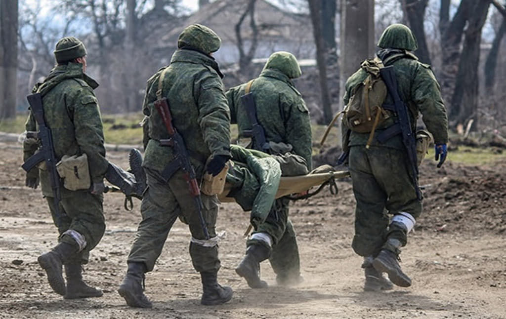 Российский оккупант показал фото, как лечат раненых в Пскове: "Пацаны содержатся вот в таких условиях..."