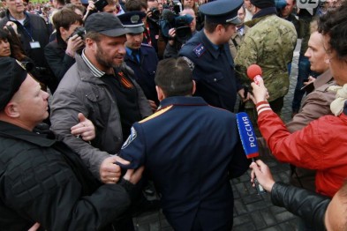 ​Расстрелянный комбат «Миража» год назад устроил расправу над дирижером за гимн Украины. Видео
