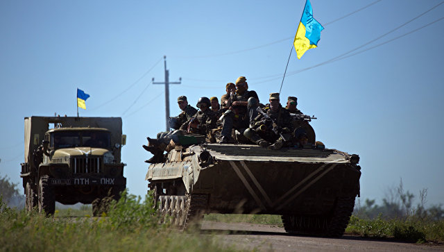 РосСМИ: Украина готова взять Крым? На границе с полуостровом появились десятки танков и БТРов ВСУ, выстраивается линия огневой поддержки сил