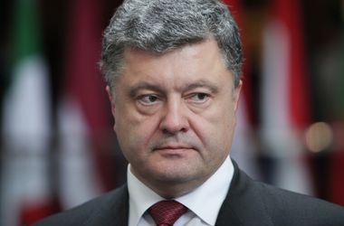 Порошенко обсудил с новым председателем Еврокомиссии кризис на востоке Украины