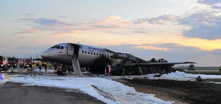 Источник о сгоревших пассажирах в Шереметьево: 13 погибших не окончательная цифра, могут быть еще жертвы – новые кадры