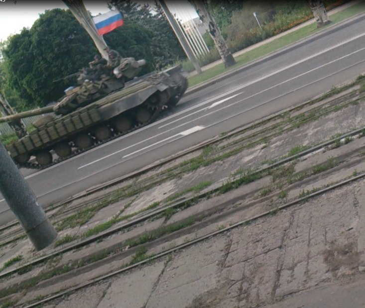​ДНР перекрыли центр Донецка и оцепили весь район. Стоят автоматчики, гранатометчики и БМП, - очевидцы