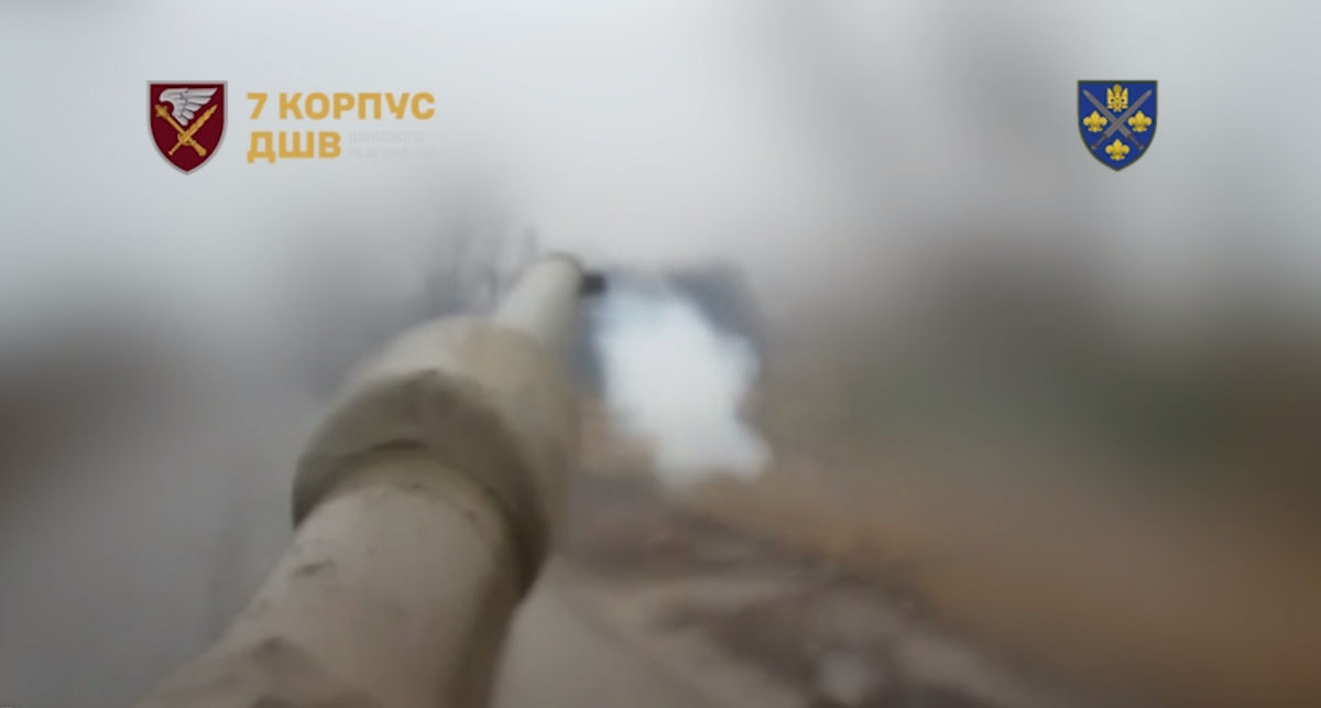 Leopard 155-й ОМБр ворвался в Гришино, разнеся несколькими выстрелами дом вместе с оккупантами