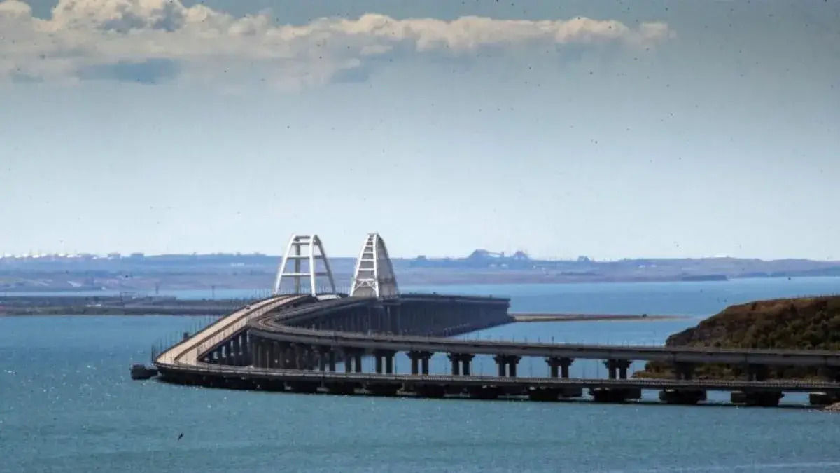 ​Восстановительные работы продолжаются: в Сети появились спутниковые снимки с Крымского моста