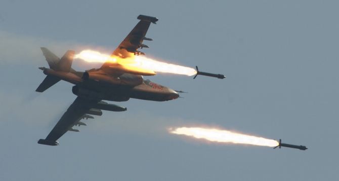 Самолеты ВВС Украины нанесли удар по представителям ЛНР в районе Молодогвардейска и Самсоновки