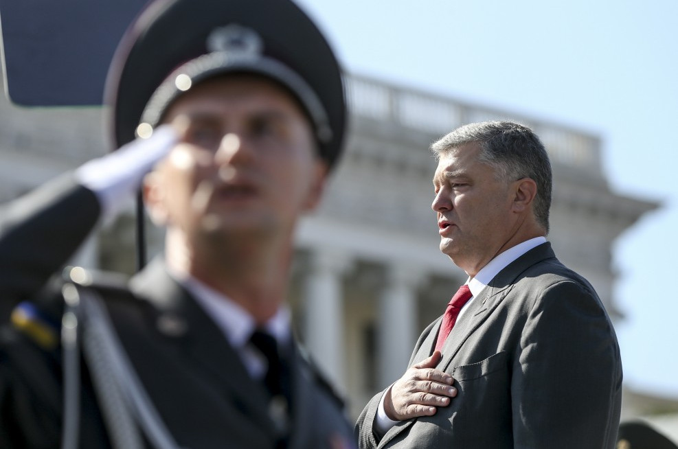Появилось видео потрясающего выступления Порошенко на военном параде, которое так разозлило Кремль