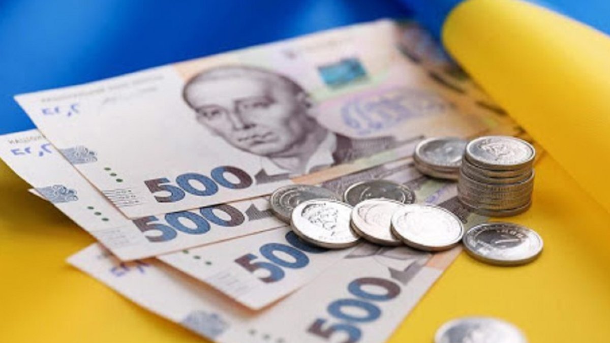 Бюджетный кризис в Украине: СМИ узнали, что будет с зарплатами украинцев