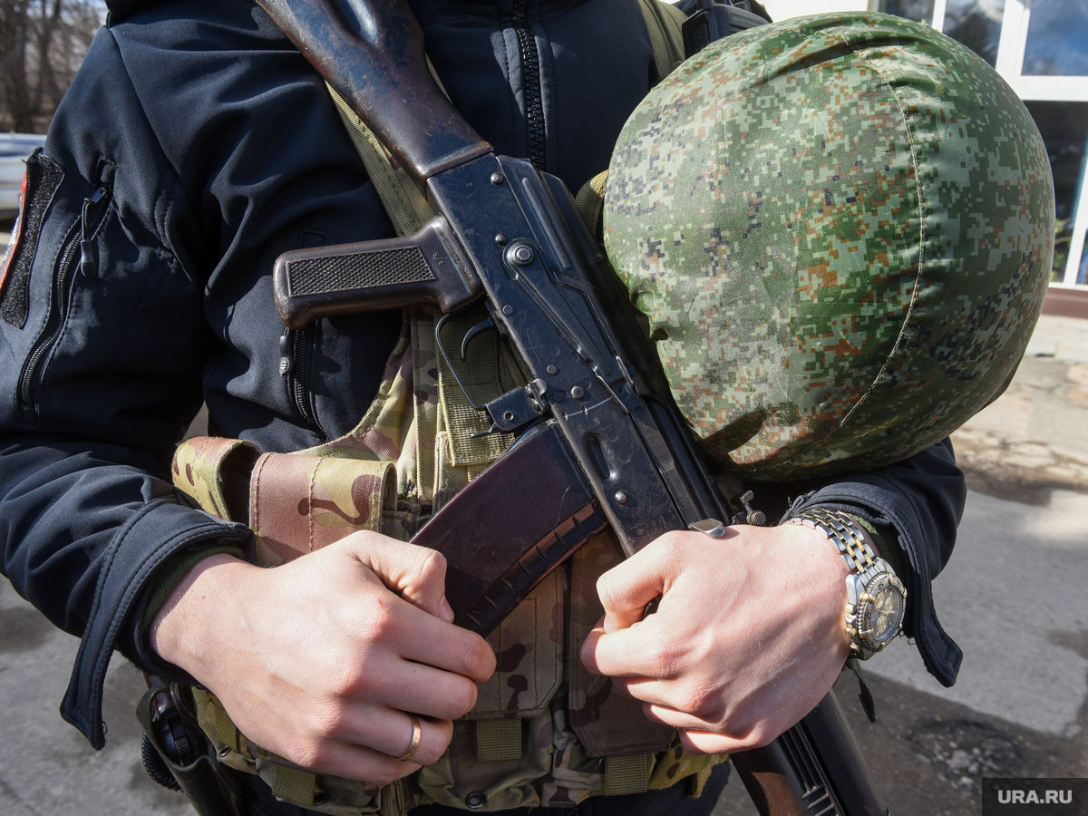 "Пять человек "300-е" сразу", - военный РФ пожаловался на "безлад" в Донецке