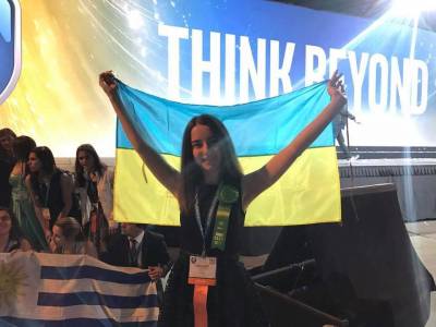 Украинская школьница вошла в Топ-5 лучших юных ученых мира на престижном международном конкурсе в США, - фотофакт