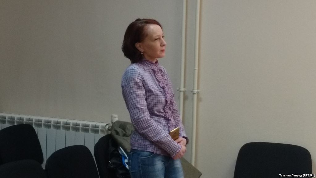 В России суд приговорил женщину к двум годам условно за фото об Украине и Путине: СМИ узнали подробности