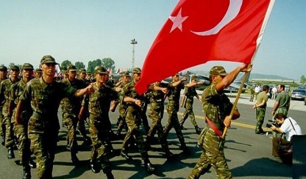Масштабная "чистка" в армии Эрдогана: около 1400 солдат уволены из ВС Турции по подозрению в организации переворота