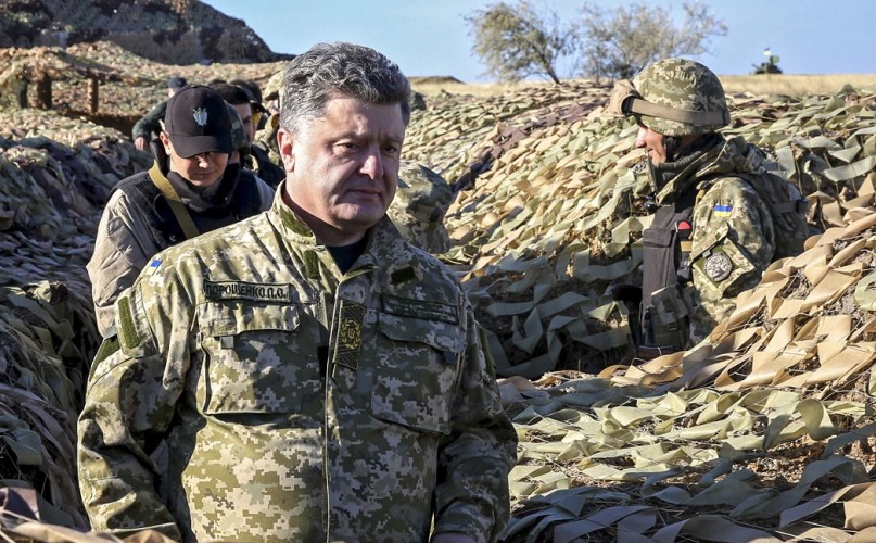 Наша команда обеспечила, чтобы в Украине снимались не "Сваты", а "киборги" - Порошенко