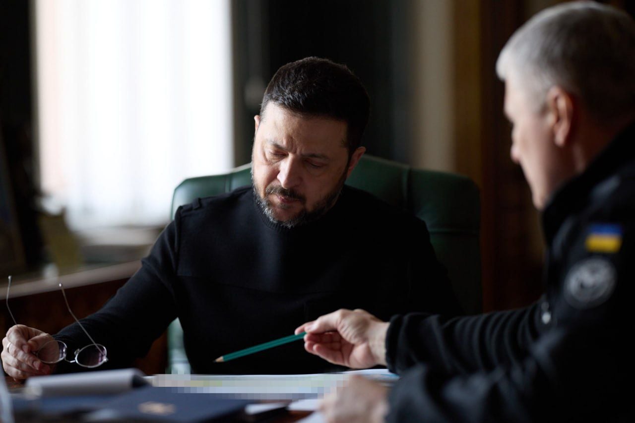 ​РФ ставит 4 станции управления БПЛА в Беларуси: Зеленский после встречи с главой ГУР