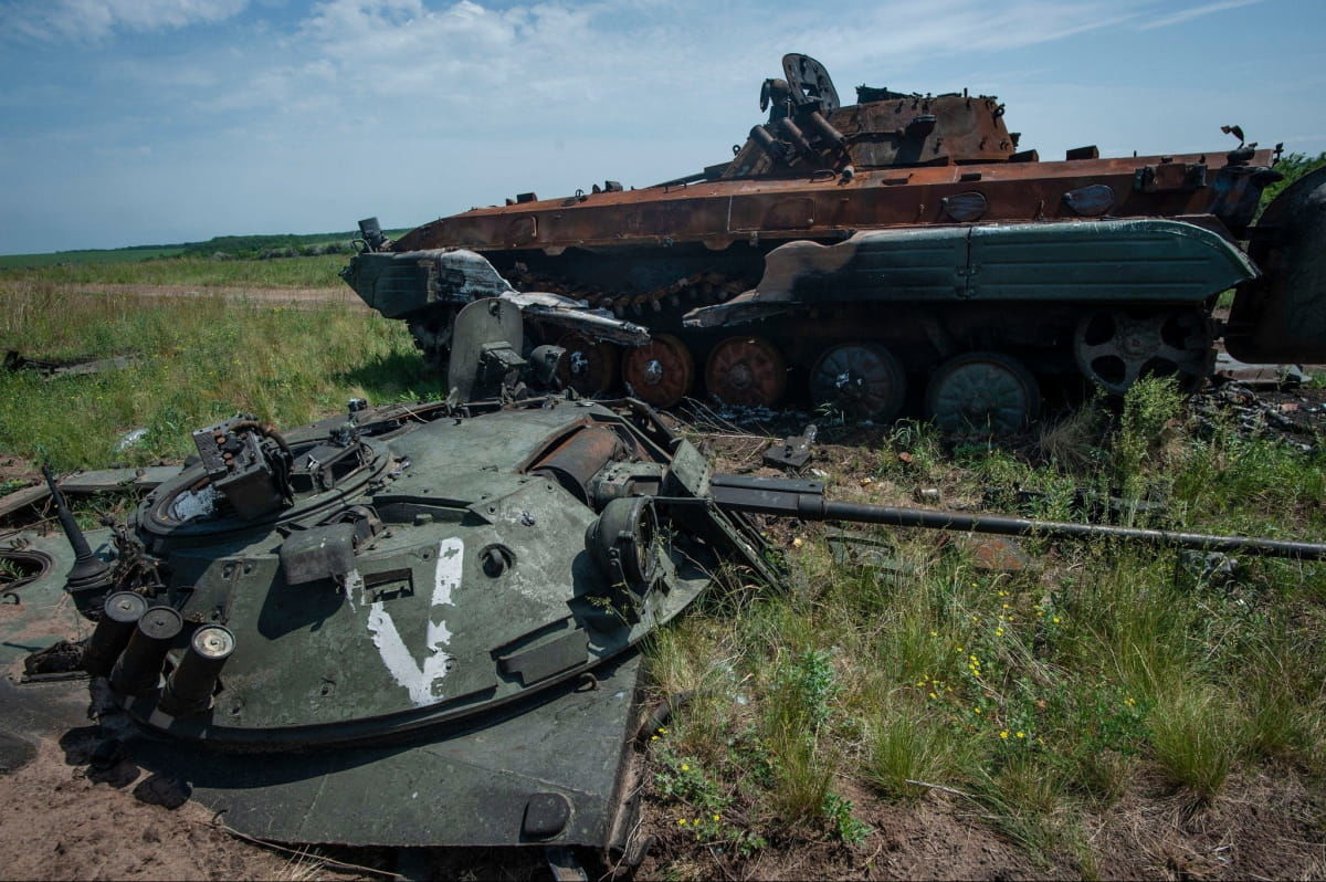 Артилерія ЗСУ б'є точно у ціль: окупанти виклали у Мережу удари по своїх позиціях на Херсонщині