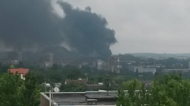 Мэрия Донецка: в городе раздаются звуки взрывов и залпов, погодные условия остаются ужасными