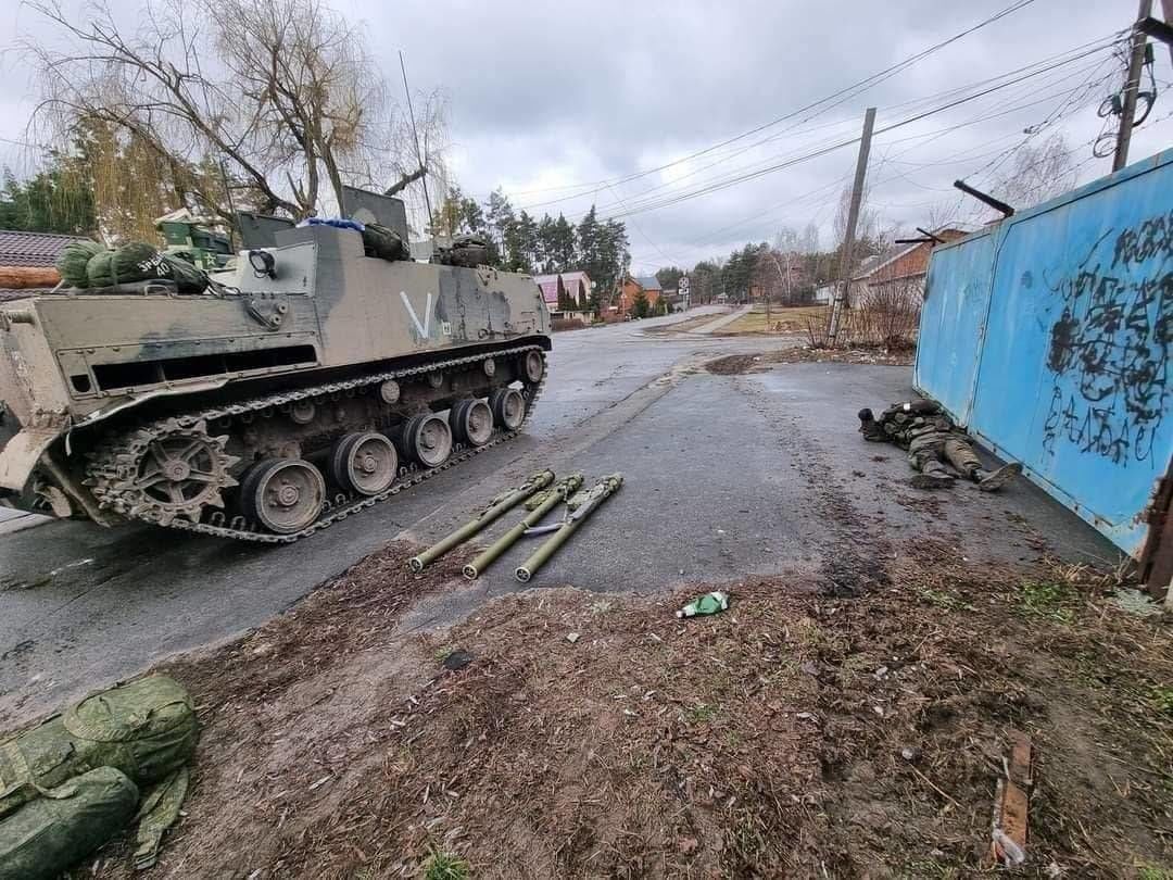 Без жетонов, но с сертификатами вакцинации: в Гостомеле спецназ ГУР МО ликвидировал 50 оккупантов