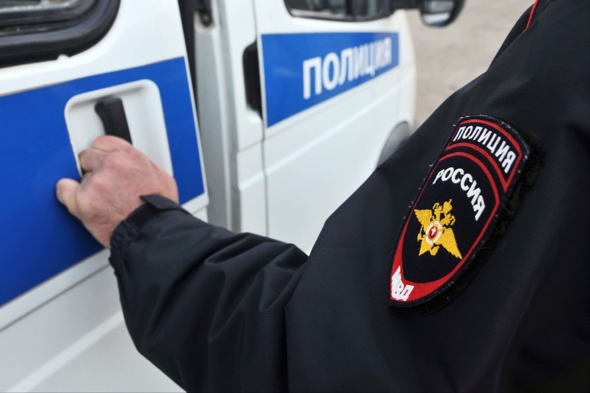 ​Гнет санкций: в РФ полицейским запретили ездить на иномарках